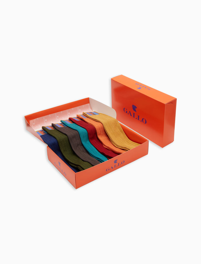Box con 7 paia di calze lunghe uomo a coste in cotone leggero tinta unita