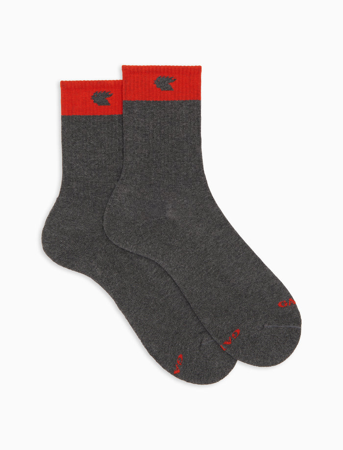 Calze corte unisex spugna di cotone grigio con polso in contrasto