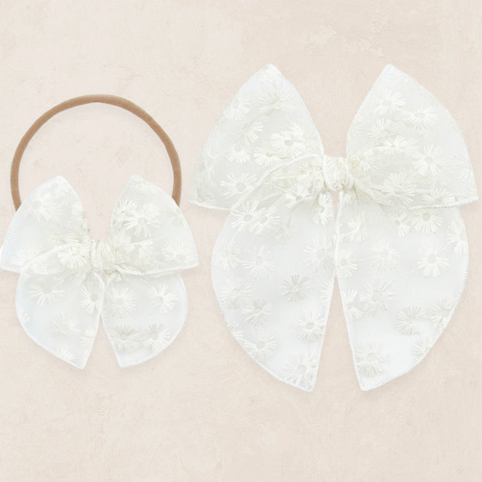 Heirloom Bow - Daisy Lace