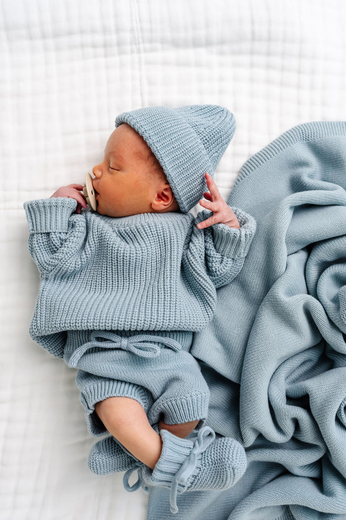 Heirloom Knit Gift Bundle: Steele