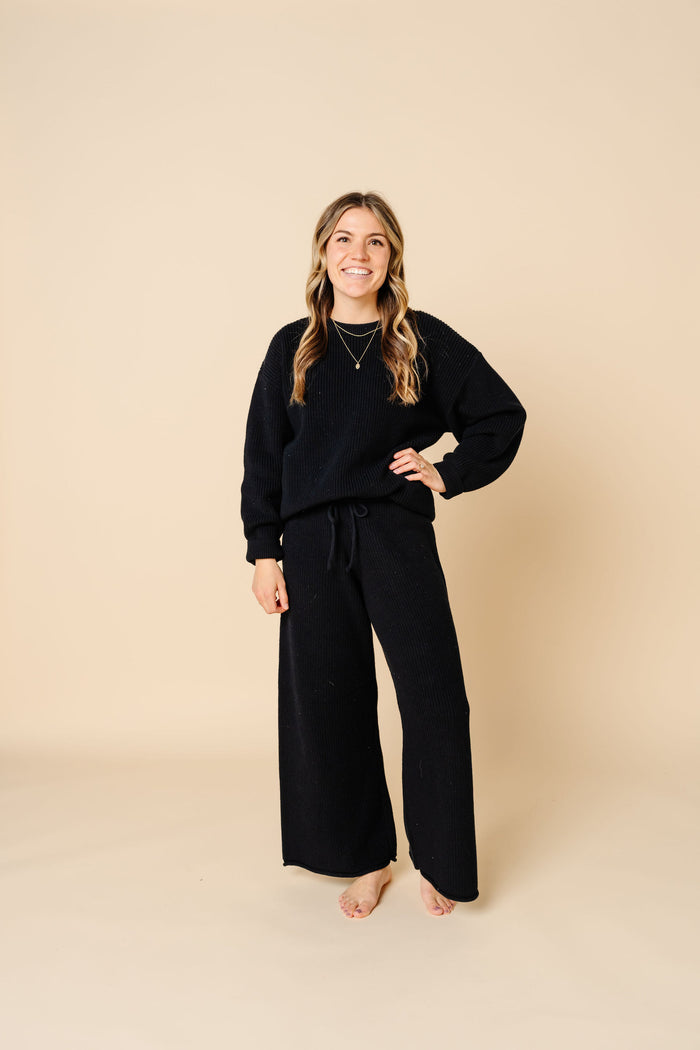 Knit Women's Chunky Sweater - Black