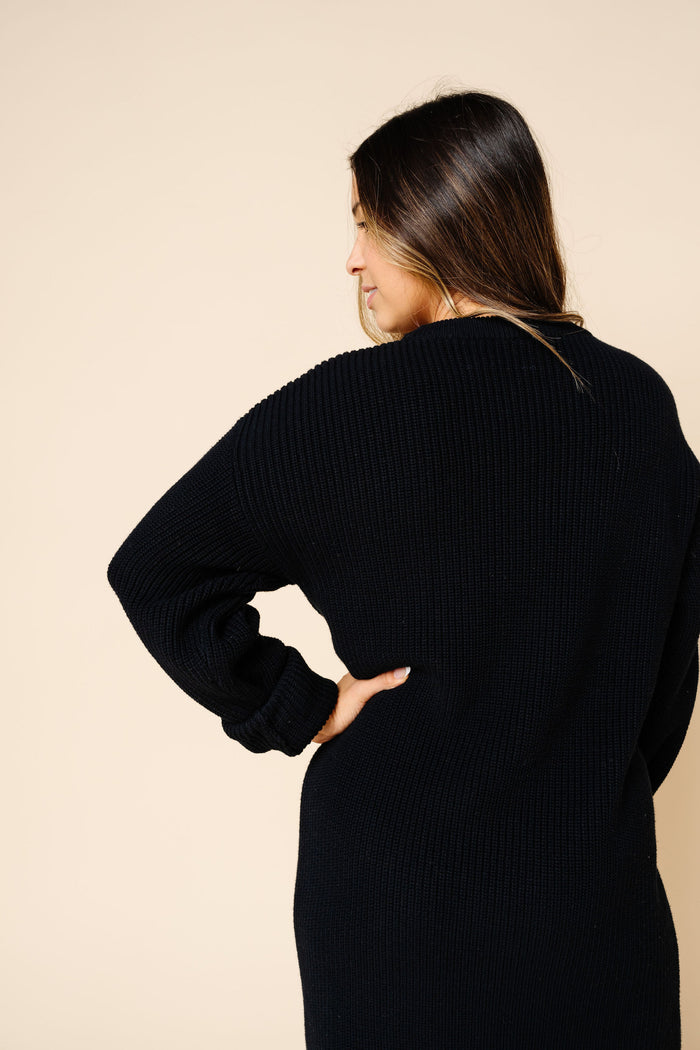 Knit Women's Sweater Maxi Dress - Black
