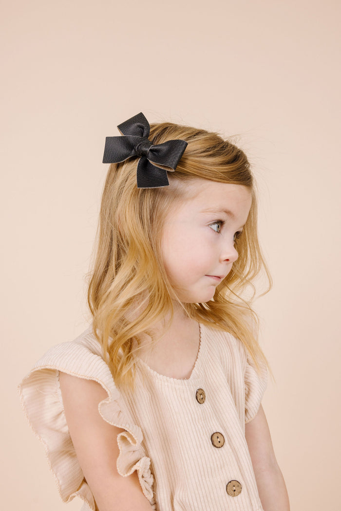 Leather - Raven Bow