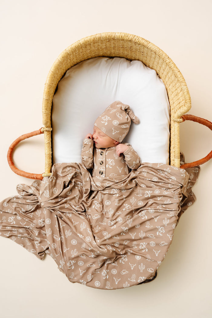Wyatt Newborn Hat Bundle (Gown)